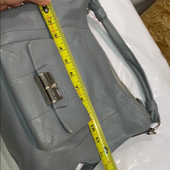 ✅✅ SOLD ✅✅ Coach Hobo/Shoulder Bag comes w/strap - Picture 6 of 10